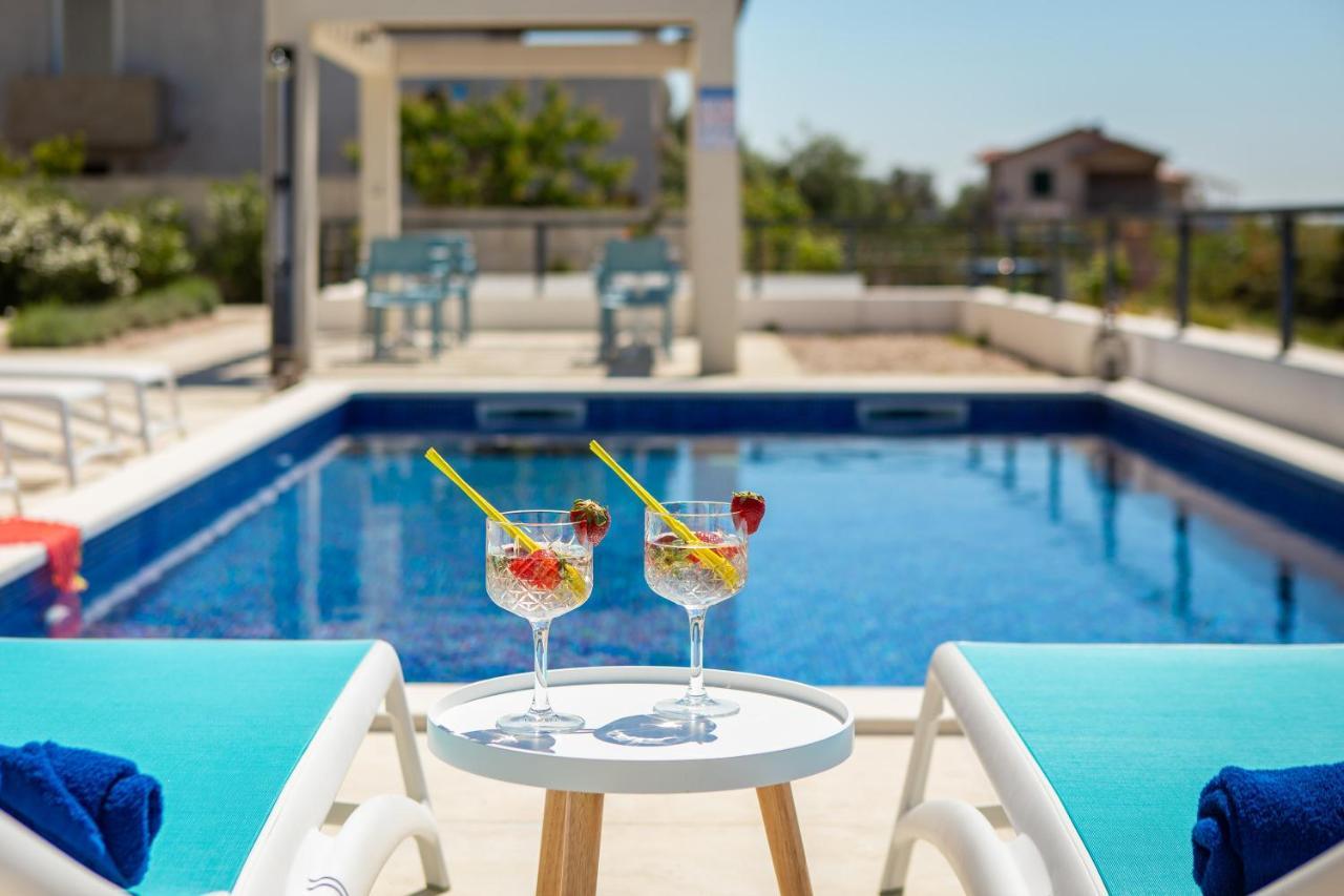 Sun Resort Apartments Zečevo Eksteriør bilde