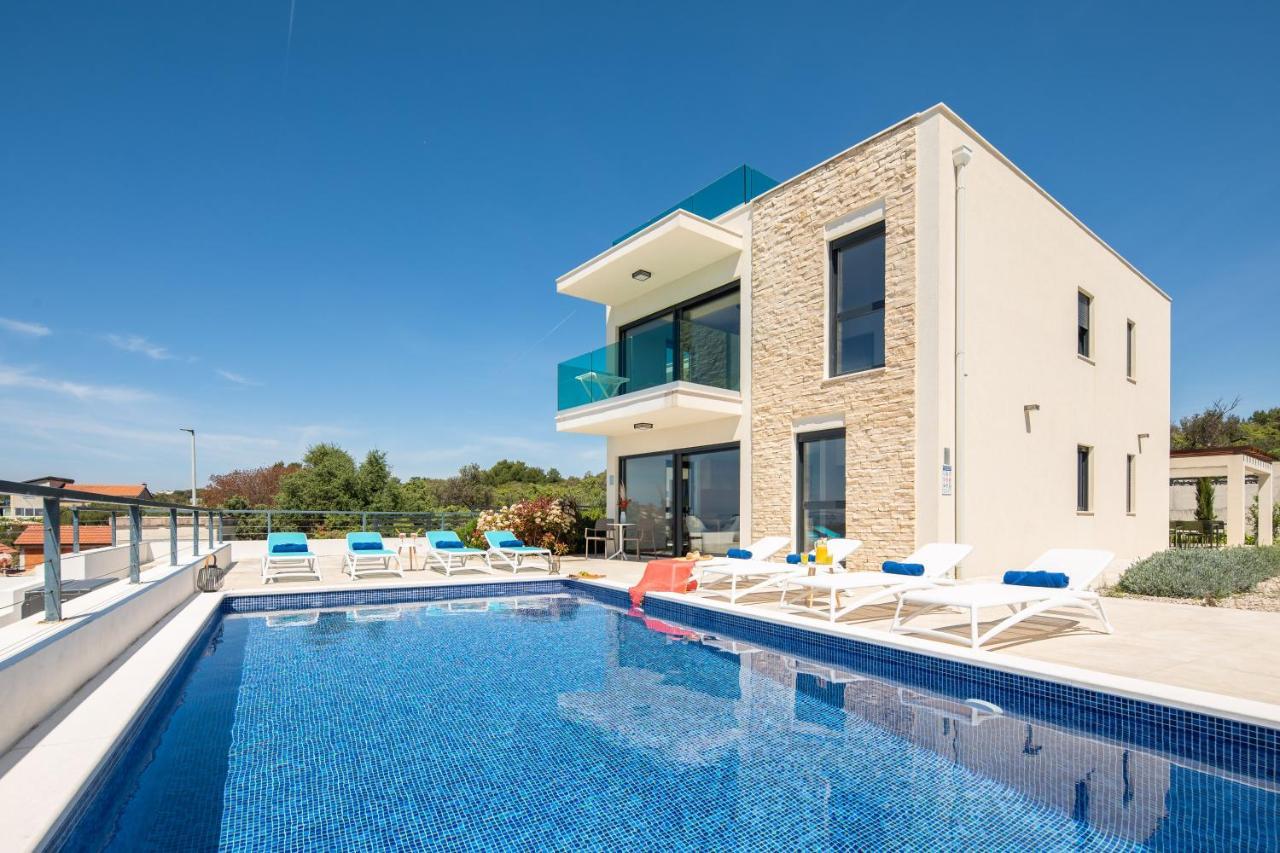 Sun Resort Apartments Zečevo Eksteriør bilde